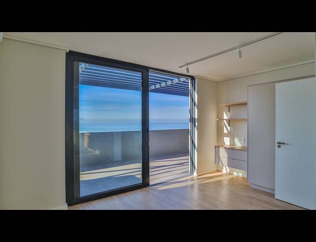 2 BEDROOM APARTMENT FOR SALE IN MUIZENBERG